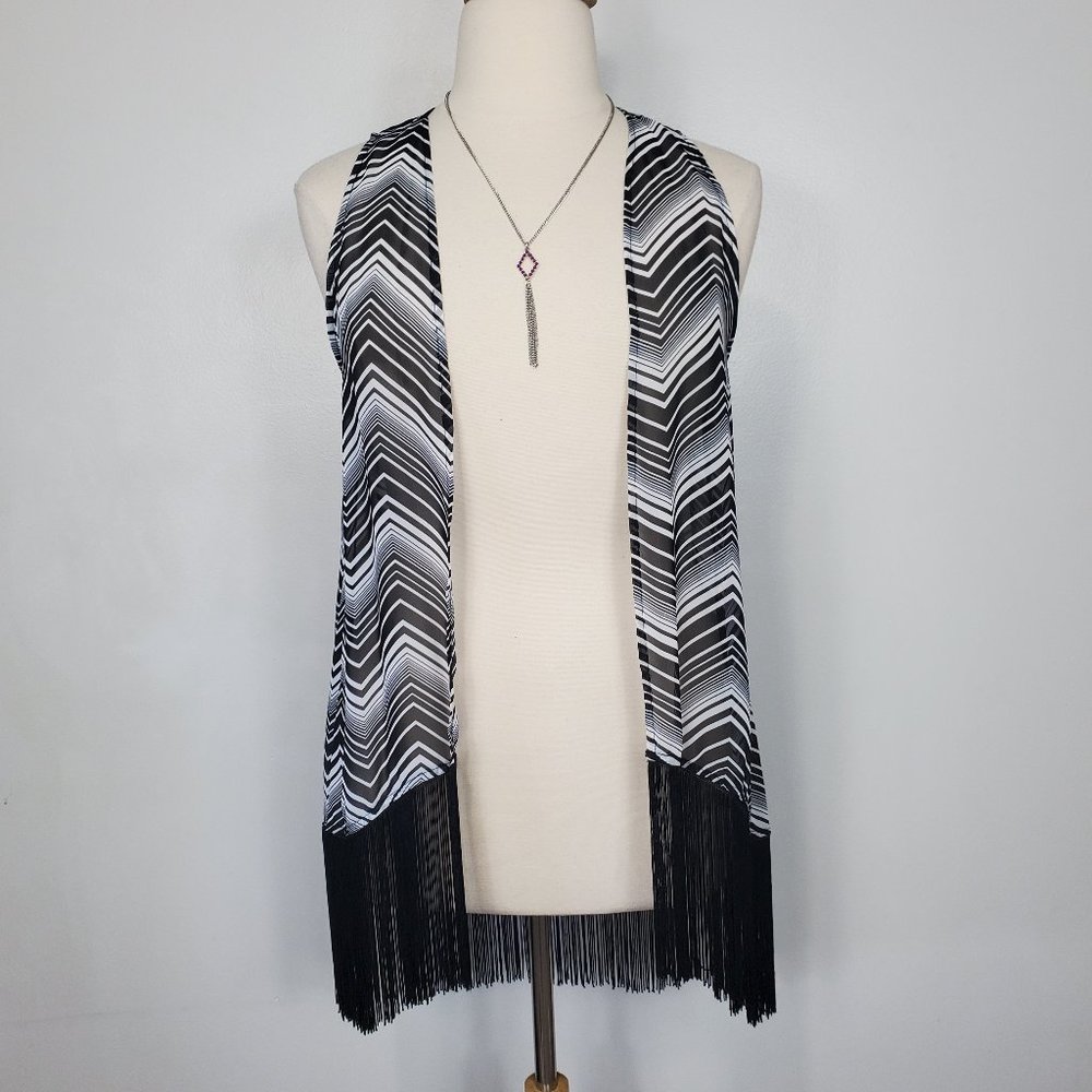 Love & Let Love Open Front Fringe Chevron Chiffon Vest Size XL